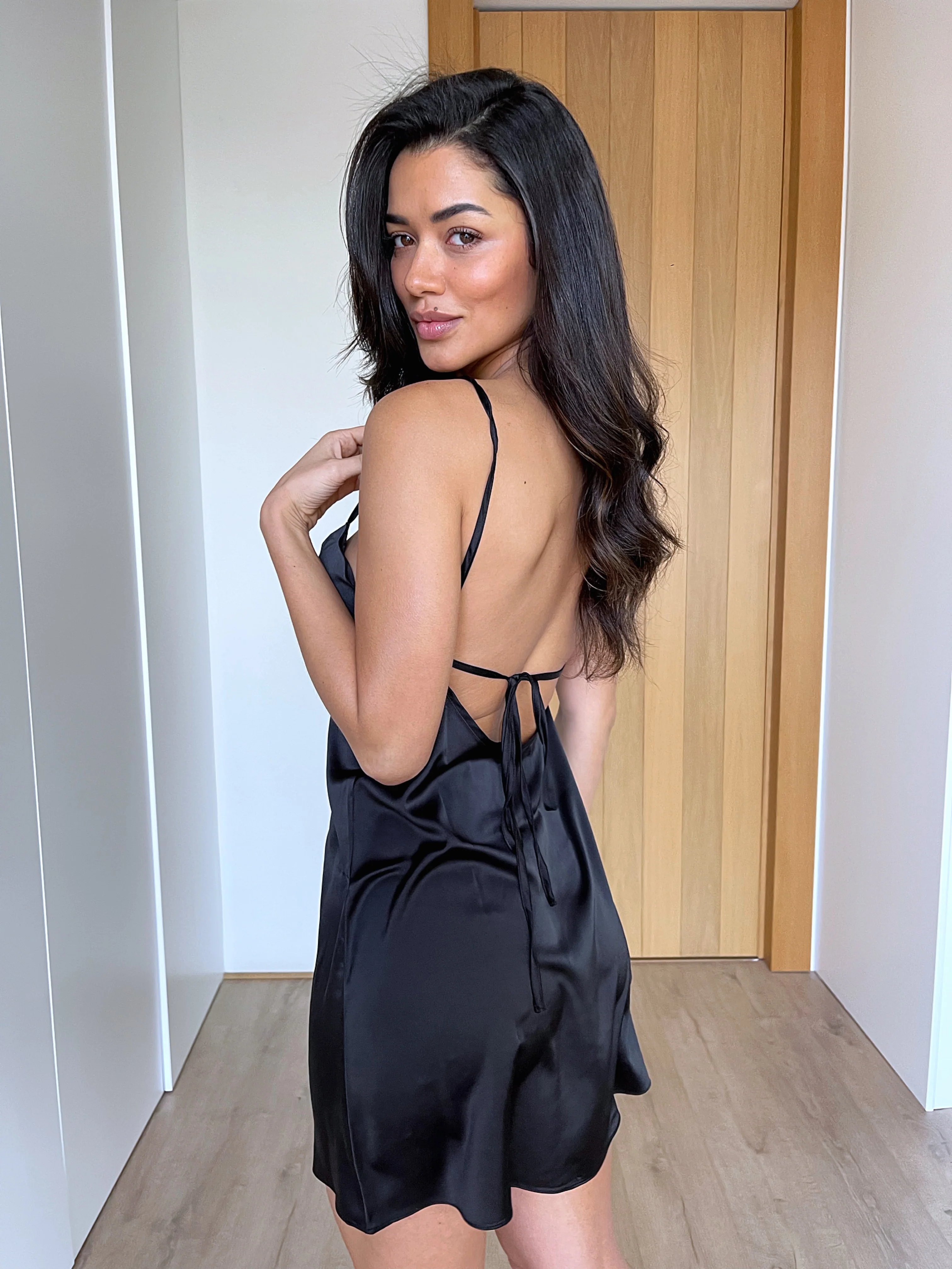 Ray (nightdress) - Jet Black - Image 5